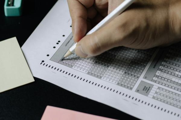 Miért működik olyan jól a kvíz csapatépítő programként?